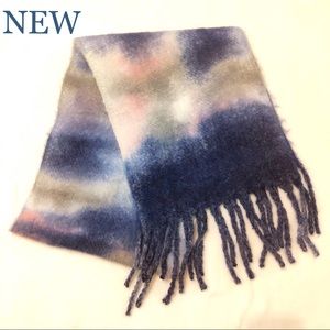 NWT SOFT SCARF plaid